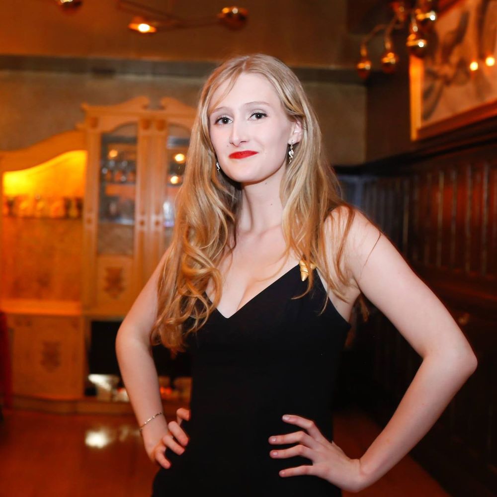 Meet your Posher, Helena